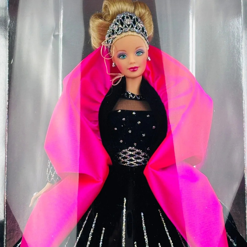 Happy Holidays‎ Barbie Doll 1998 Special Edition Mattel 20200 Black Gown Vintage